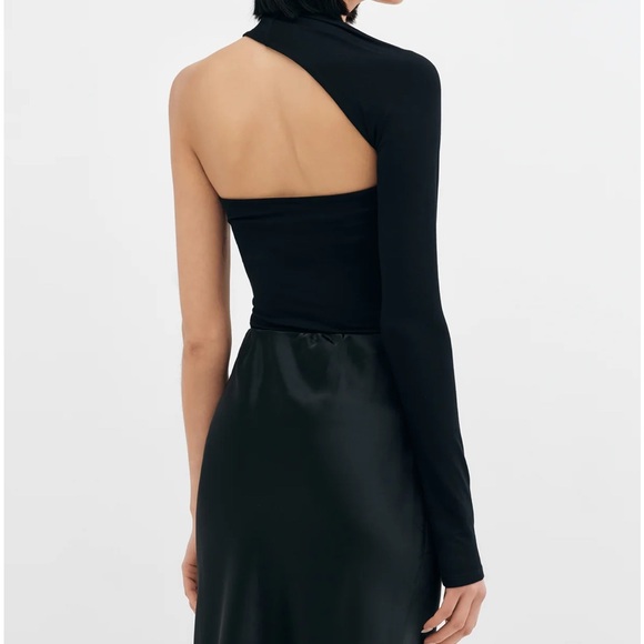 Marcella NYC Black One-Shoulder Blouse - Picture 3 of 5